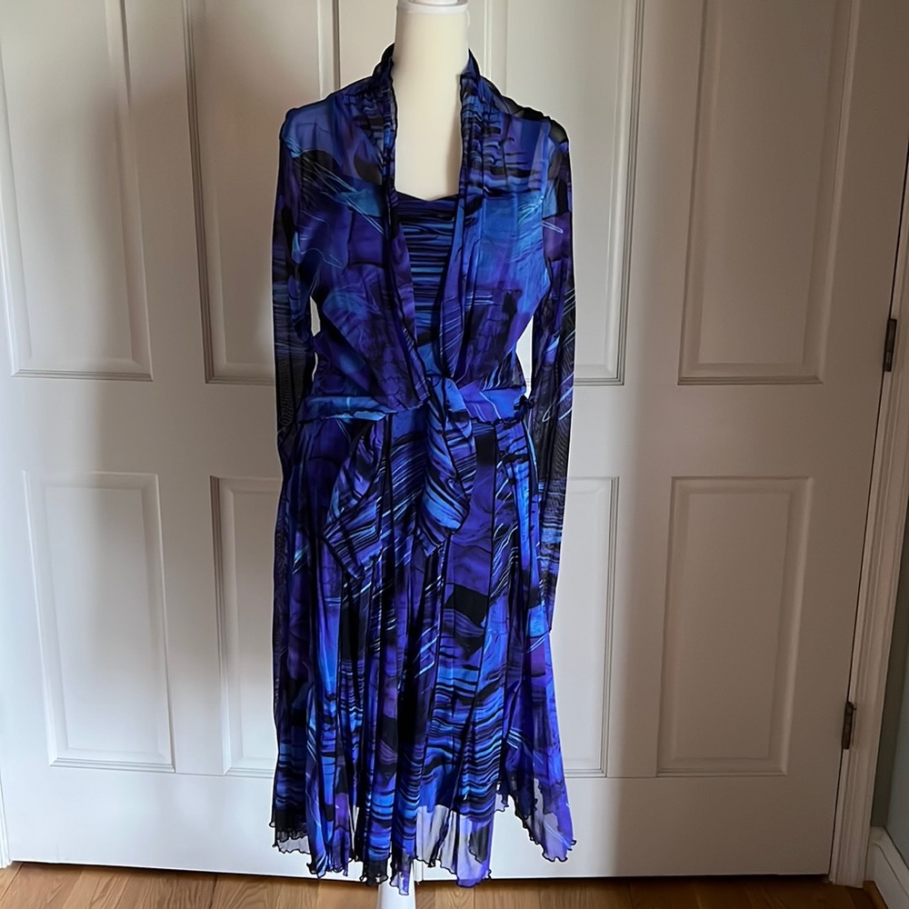 Fit and flare blue/purple summer dress with matching little cover